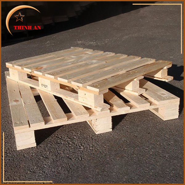 Pallet gỗ 4 chiều